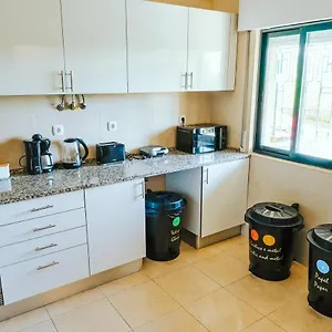  Hostel Help Yourself - Restelo