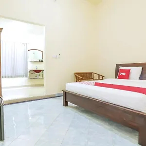 https://oyo-1684-marina-suite-apartment-bali.hotelsseminyak.net